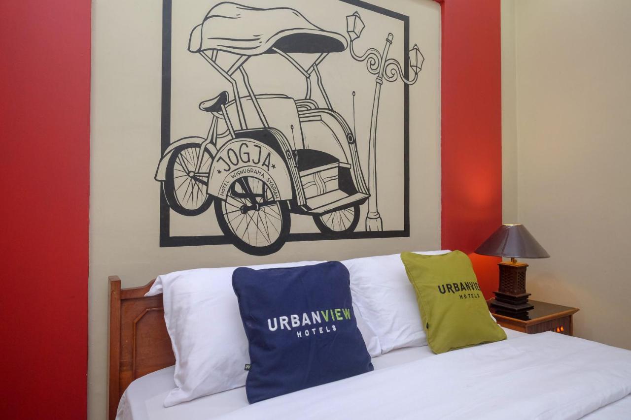 Urbanview Hotel Syariah Wisnugraha By Reddoorz 日惹 外观 照片